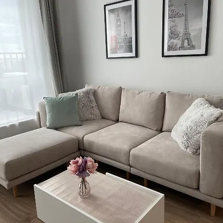 Make Yourself At * 布拉迪斯拉发