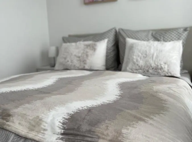 Make Yourself At アパート ブラチスラヴァ