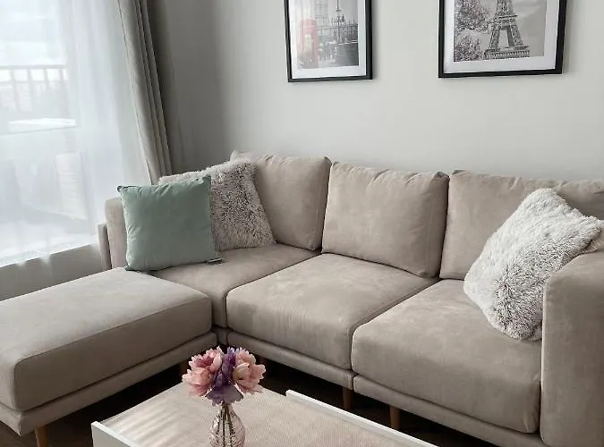 Make Yourself At * ブラチスラヴァ