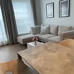 Make Yourself At 브라티슬라바